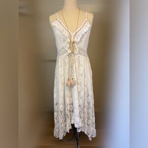 Cupshe White Floral Lace Maxi Dress